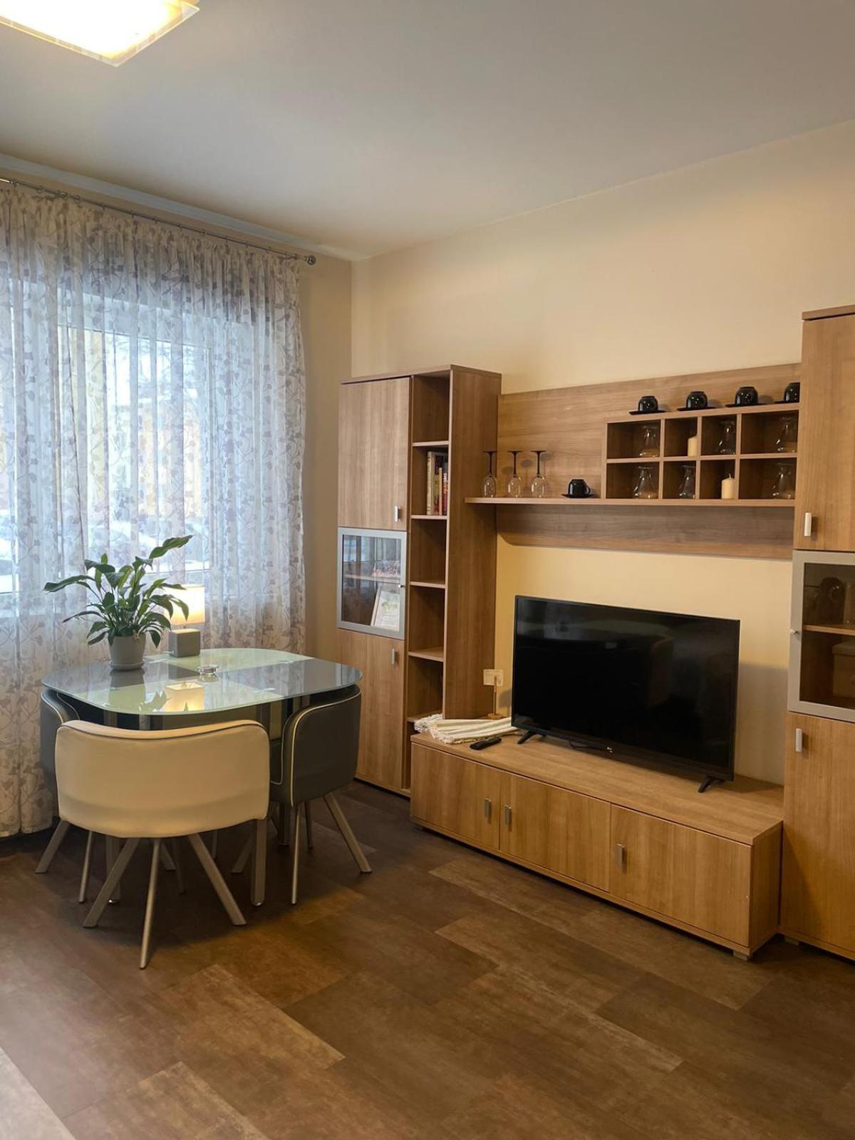 Studio Apartamenti Cesis Bagian luar foto